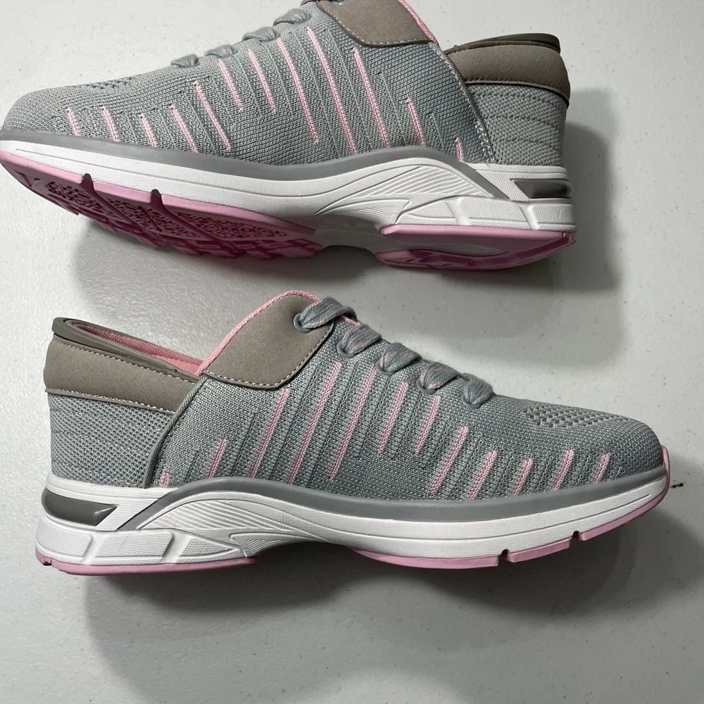 Zeba Gray and Pink Women's Sneakers Size 10 hands free Slipon SB-